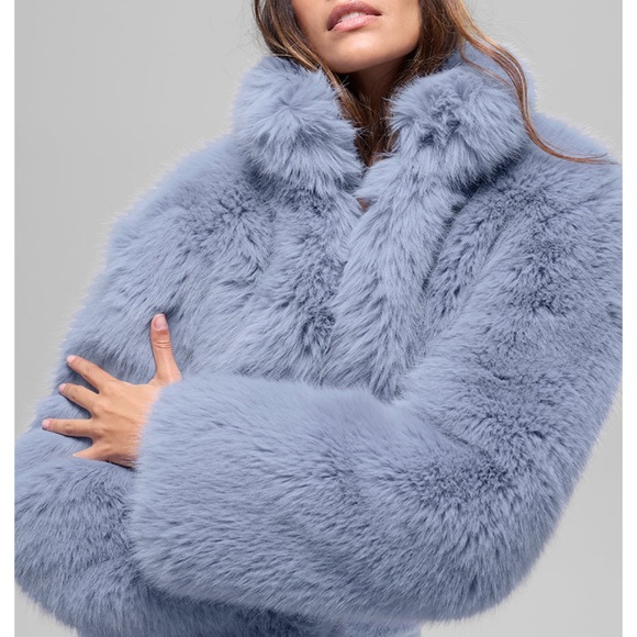 Opulent Luxurious ALO Winter Frost Faux Fur Coat - Picture 2 of 9